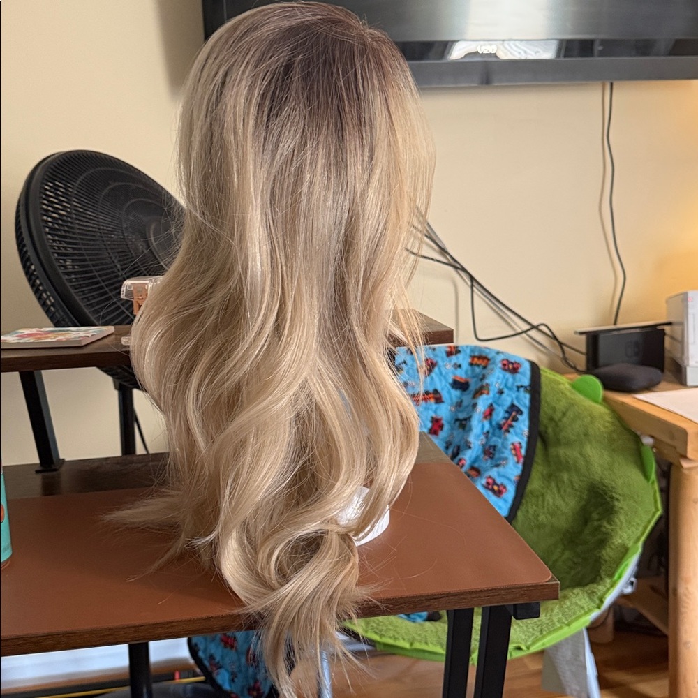CSC Dakota Blonde Petite (free part). Dream hair! NWT lace cut by csc
